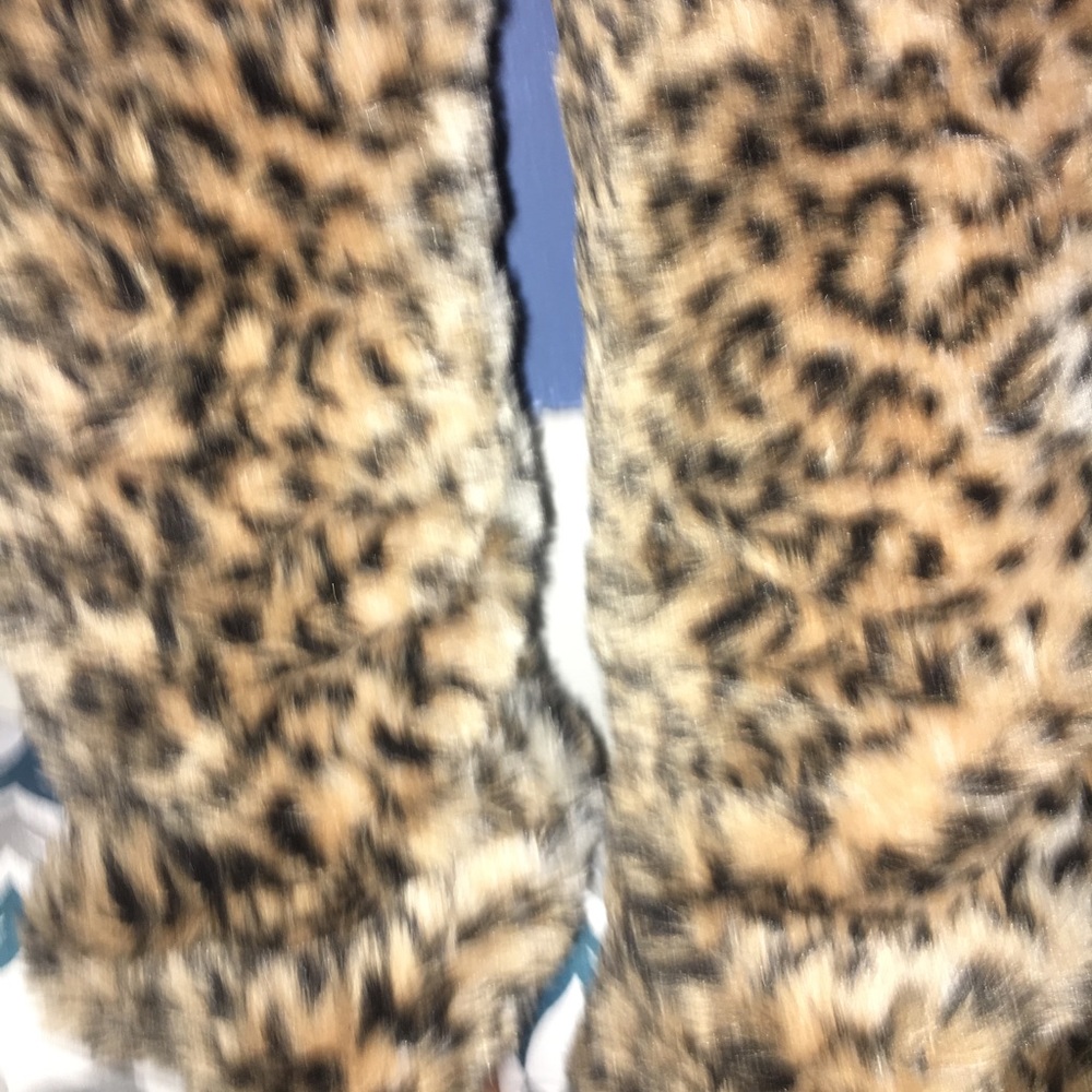 Leopard leg warmers for winter